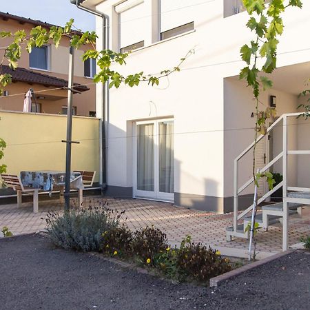 Deli Terasz A Apartman Free Parking, Self-Check-In Anytime Gyor Luaran gambar
