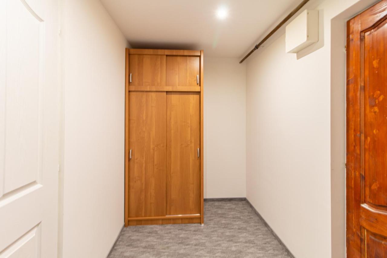 Deli Terasz A Apartman Free Parking, Self-Check-In Anytime Gyor Luaran gambar